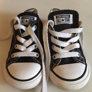 Little kids Converse shoes